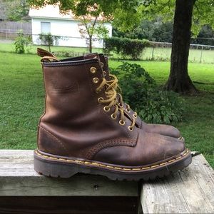 Brown Dr. Martens Women’s 7